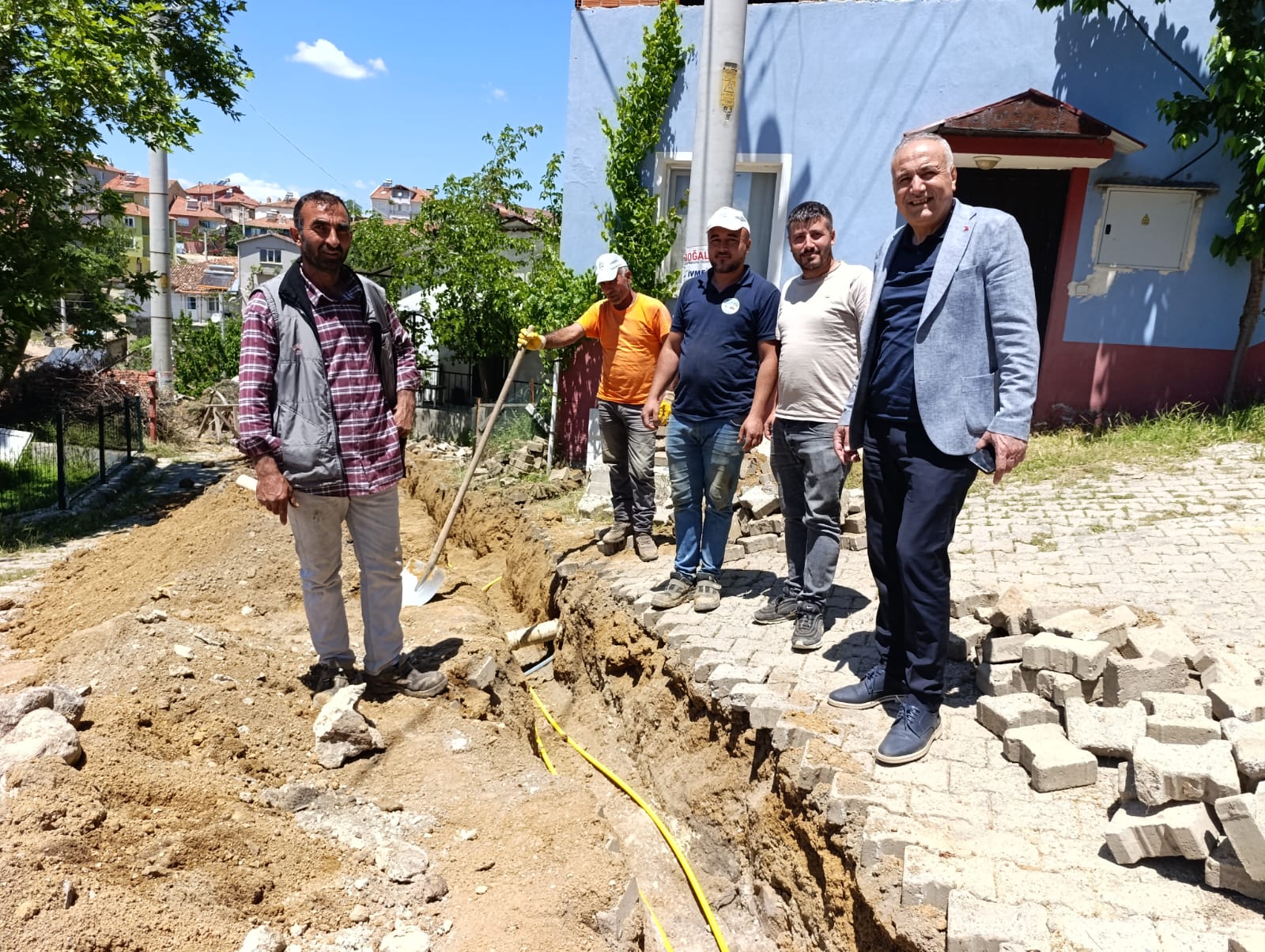 SİMAV KUŞU’DA DOĞALGAZ İÇİN HUMMALI ÇALIŞMA