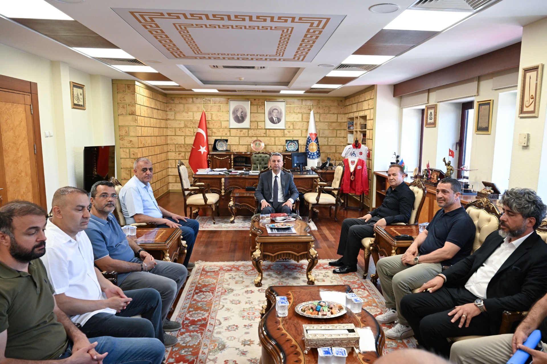 KSÜ’DE DUYGU DOLU BULUŞMA