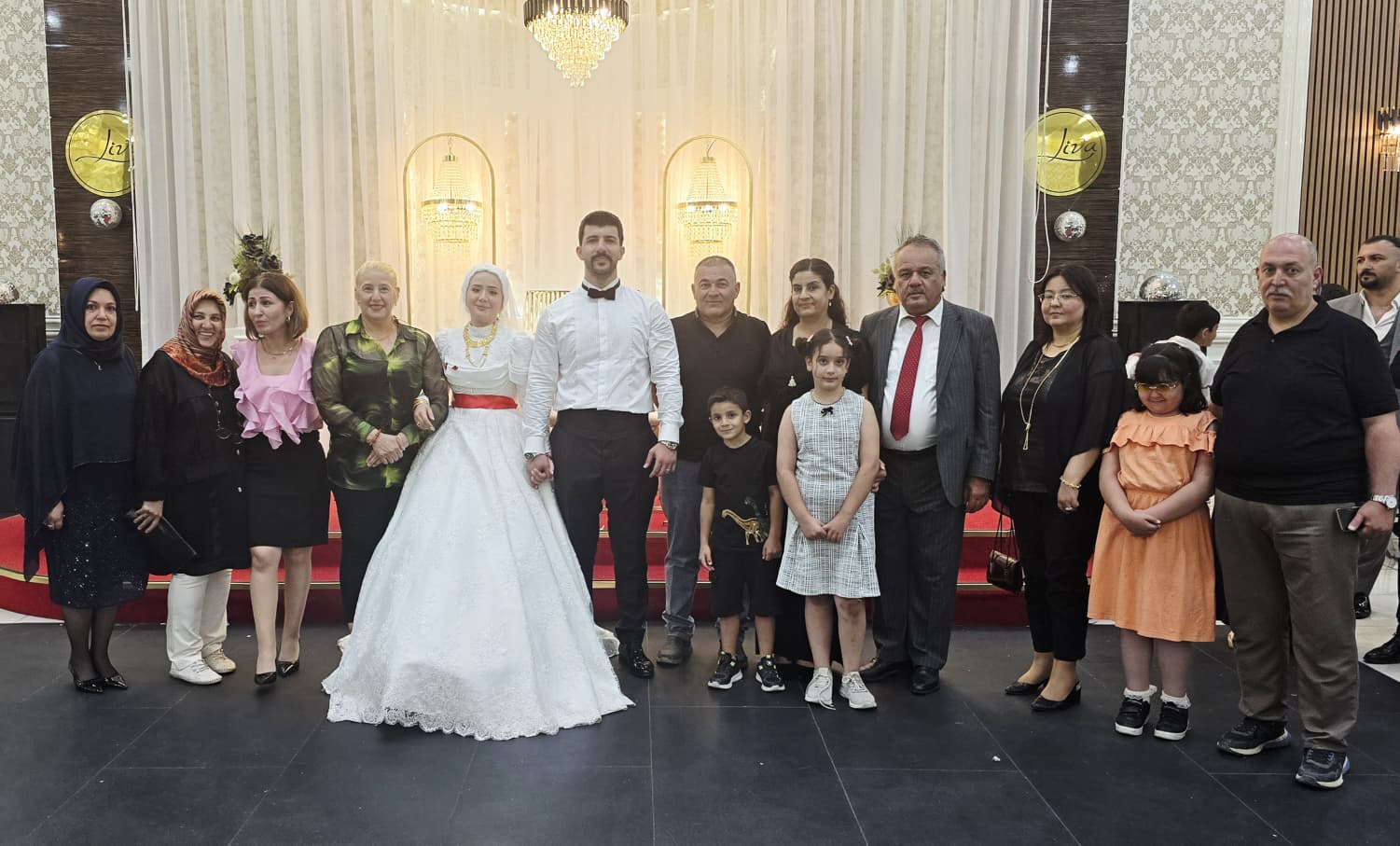 Akbaba ve Topaloğlu Ailelerinin Mutlu Günü
