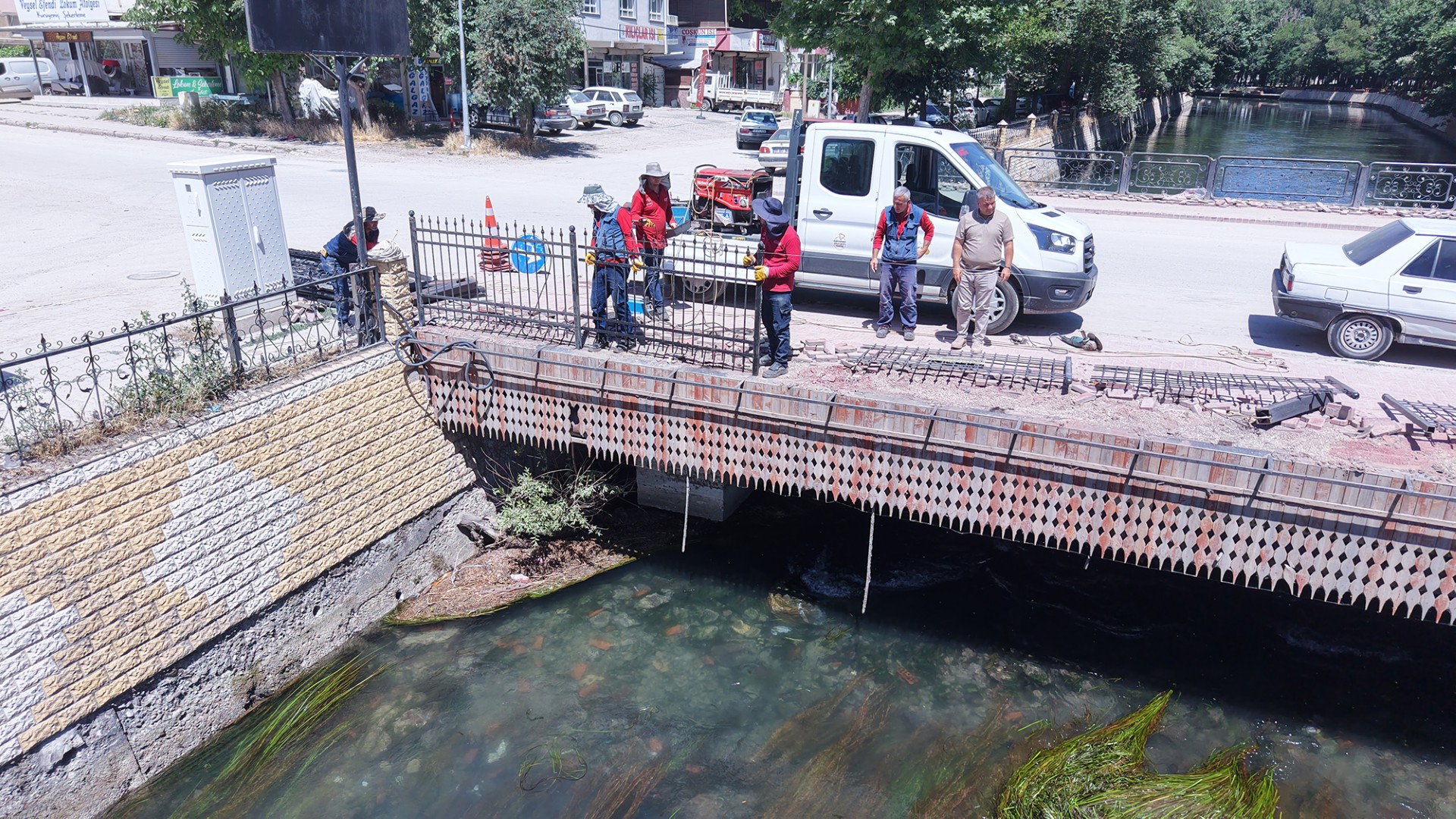 Elbistan’daki Köprüler Büyükşehir’in Dokunuşuyla Yenileniyor