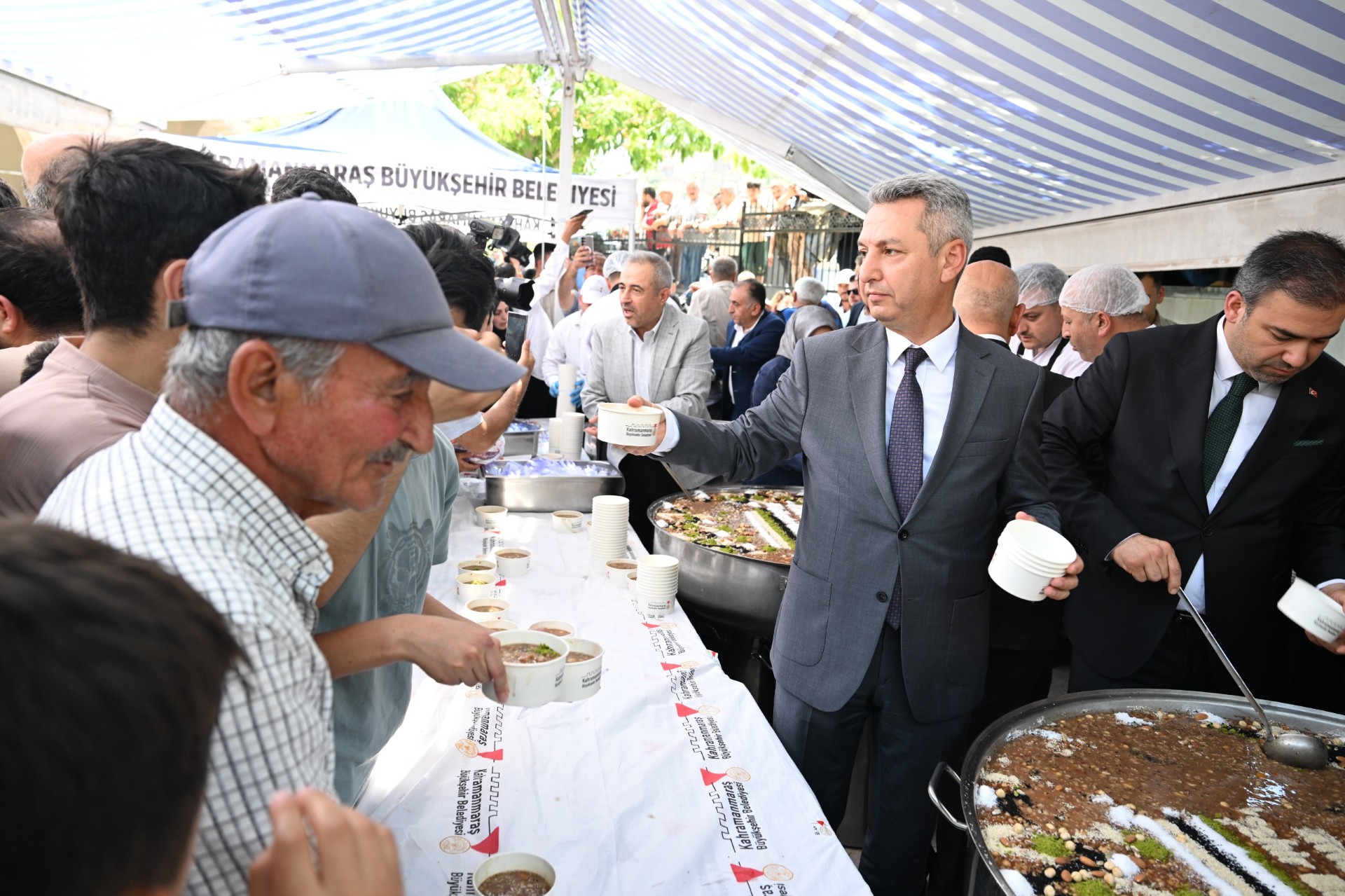 KSÜ Rektörü Okumuş, Geleneksel Aşure İkramı Programına Katıldı