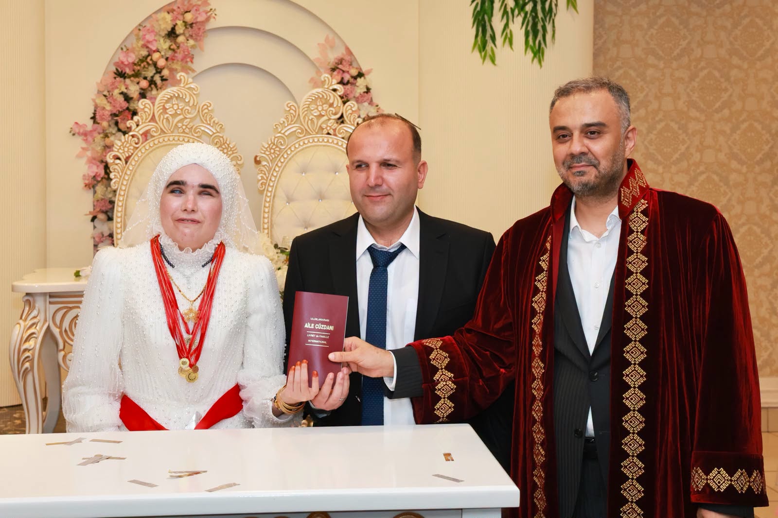 Doğuştan Görme Engelli İki Öğretmen Hayatlarını Birleştirdi