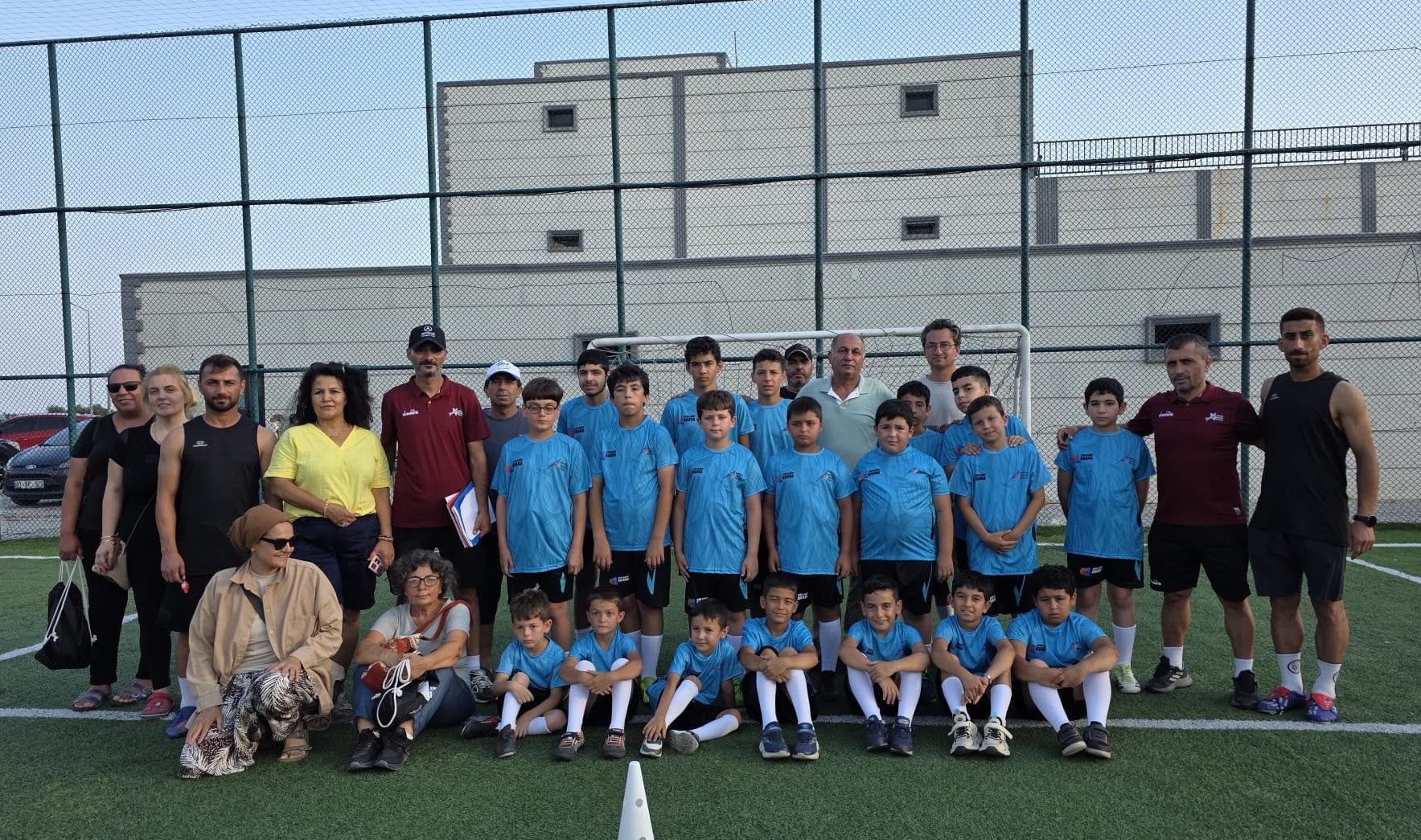 Yumurtalık’ta futbol okulu heyecanı başladı
