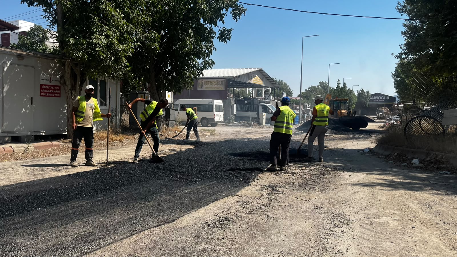 Şazibey Mahallesi Asfaltlanıyor