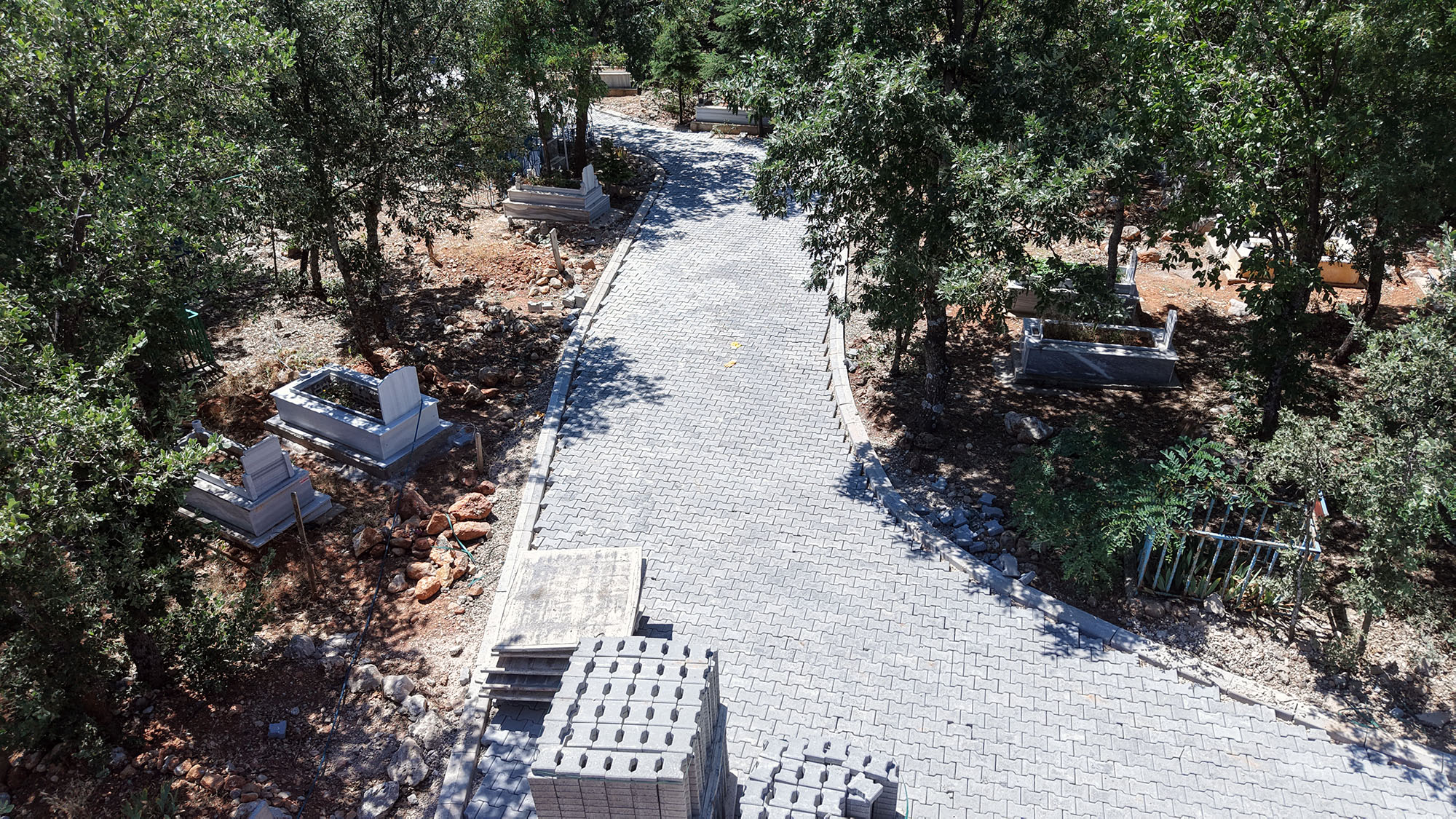 Nurhak’ta Mezarlık Düzenlemesi