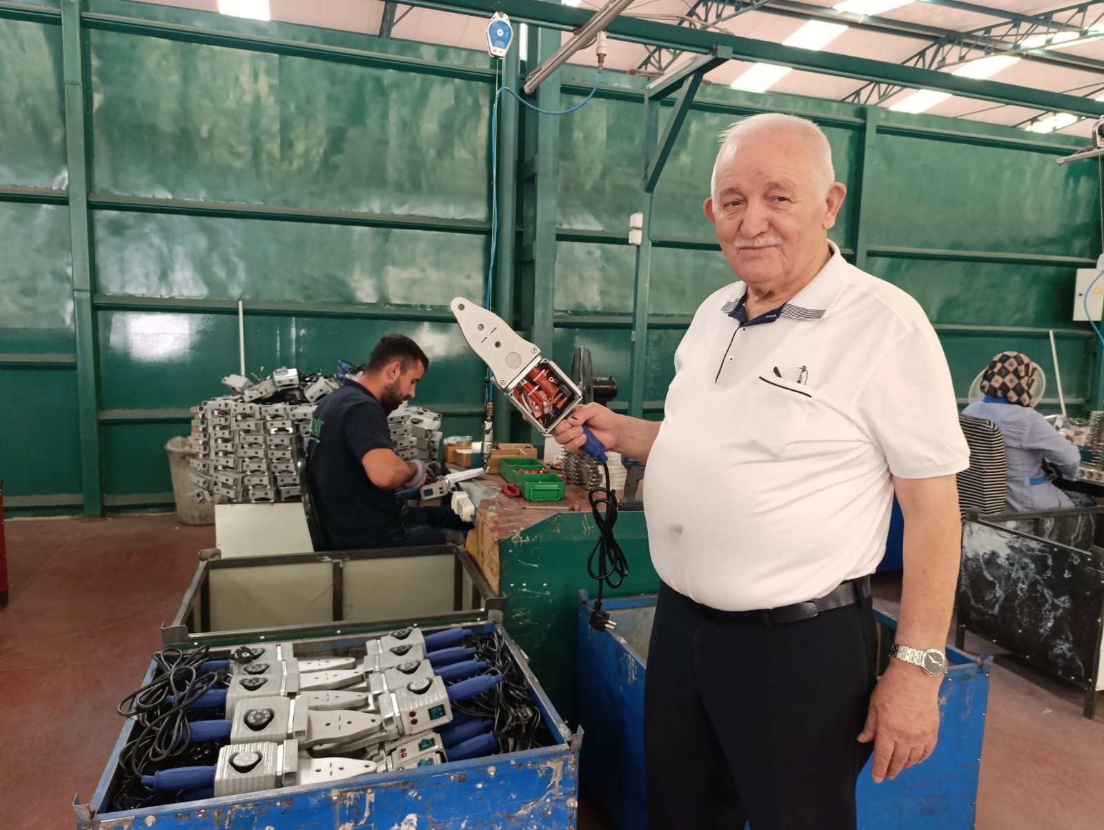Gediz’de Ürettiği Plastik Boru Kaynak Makinasını Dünyaya İhraç Ediyor