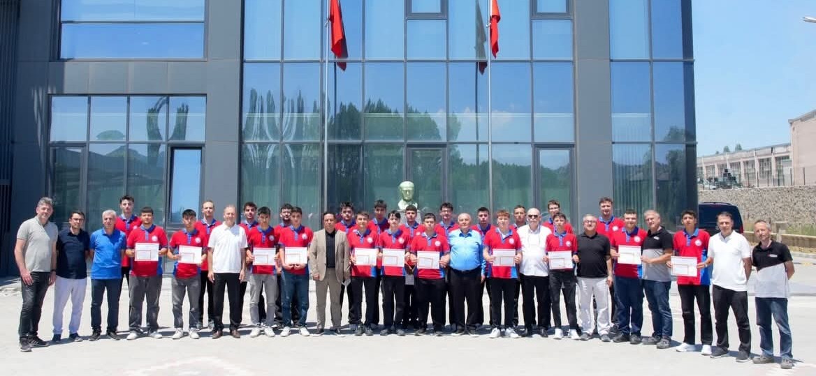 Türkiye’de Sektöre Entekre İlk Meslek Lisesi Mezunlarını Vererek İşbaşı Yaptı
