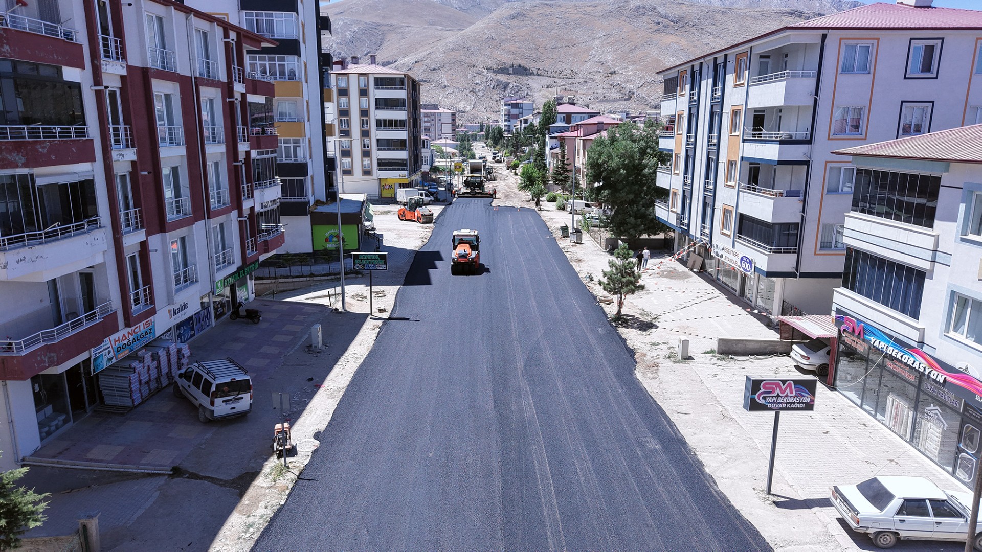 Darende Caddesi Baştan Sona Yenileniyor