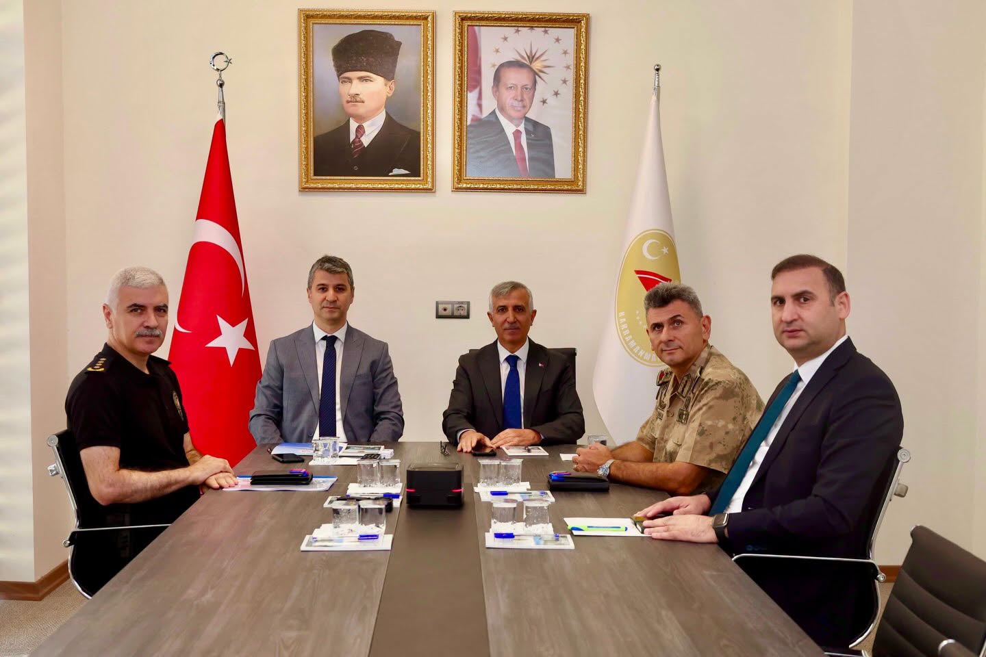 VALİ ÜNLÜER, SPOR GÜVENLİĞİ TOPLANTISINA KATILDI