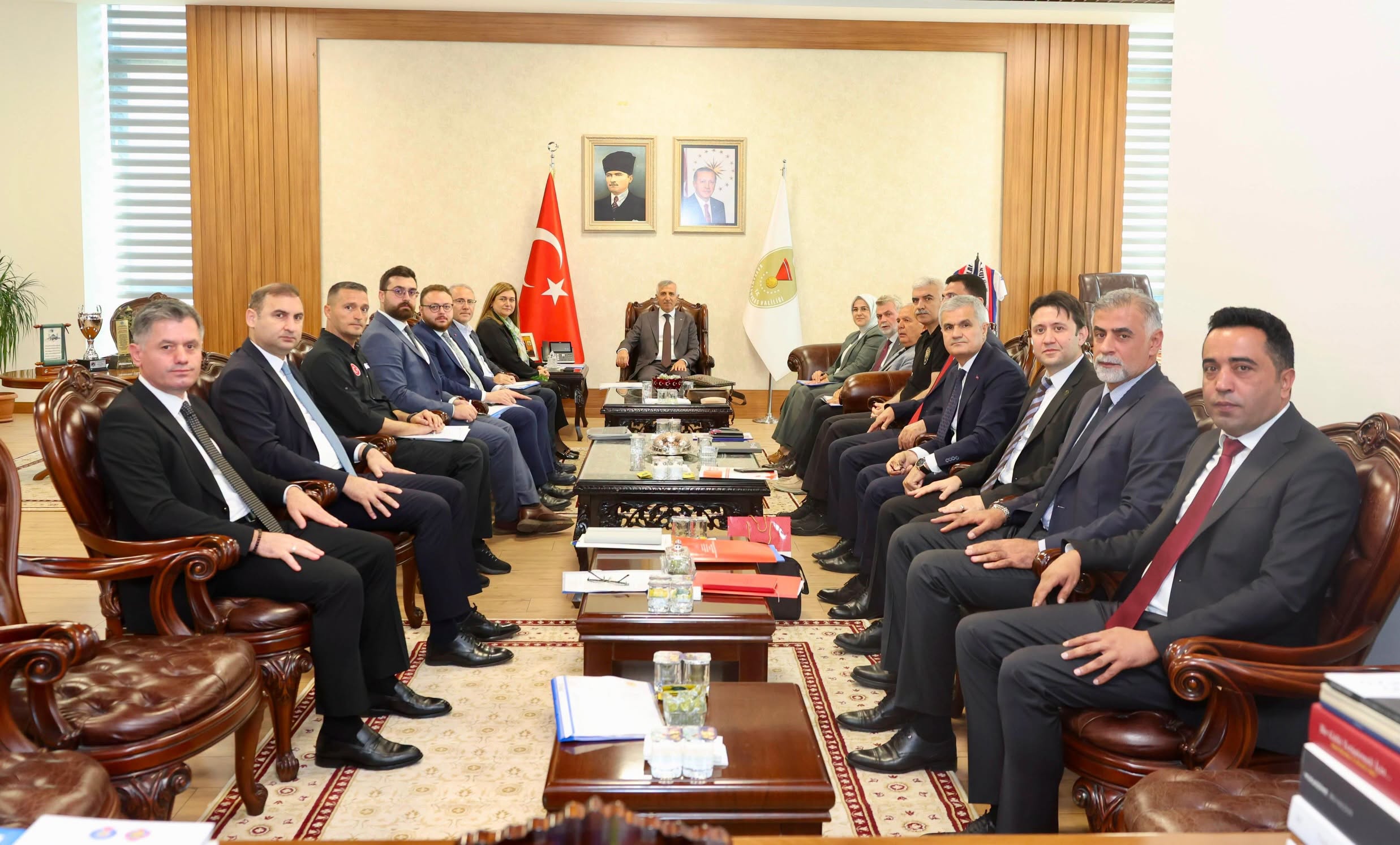 Deprem Sonrası Sosyal ve Psikolojik Süreç Masaya Yatırıldı