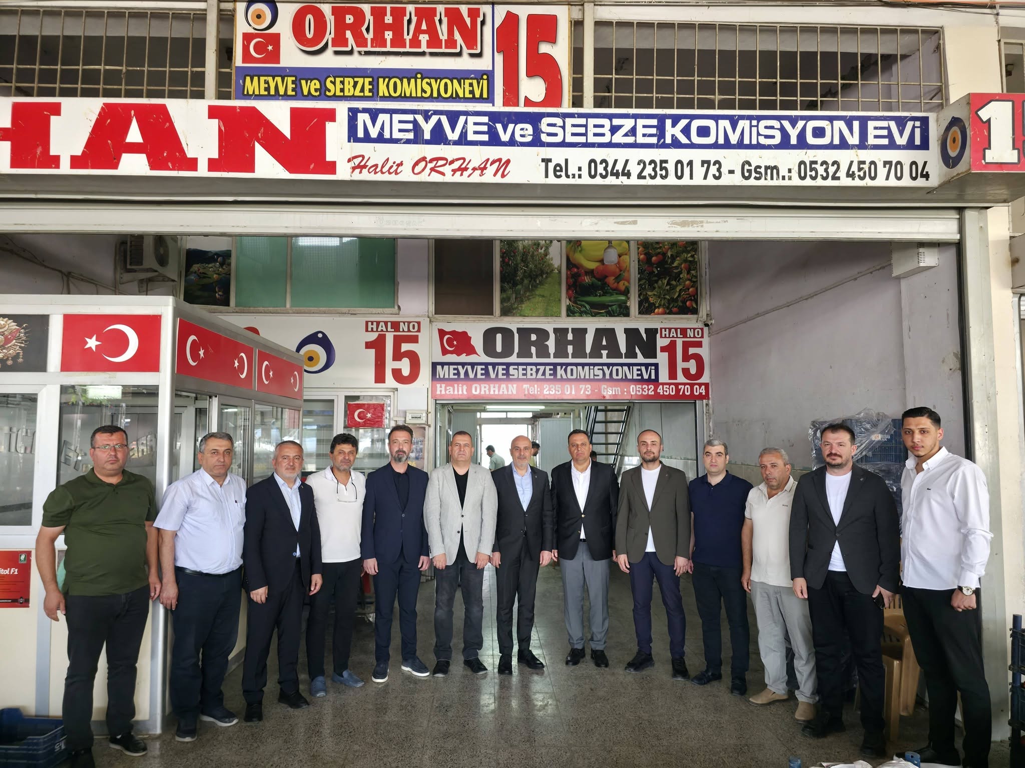 AK Parti'den Hal Esnafına Ziyaret