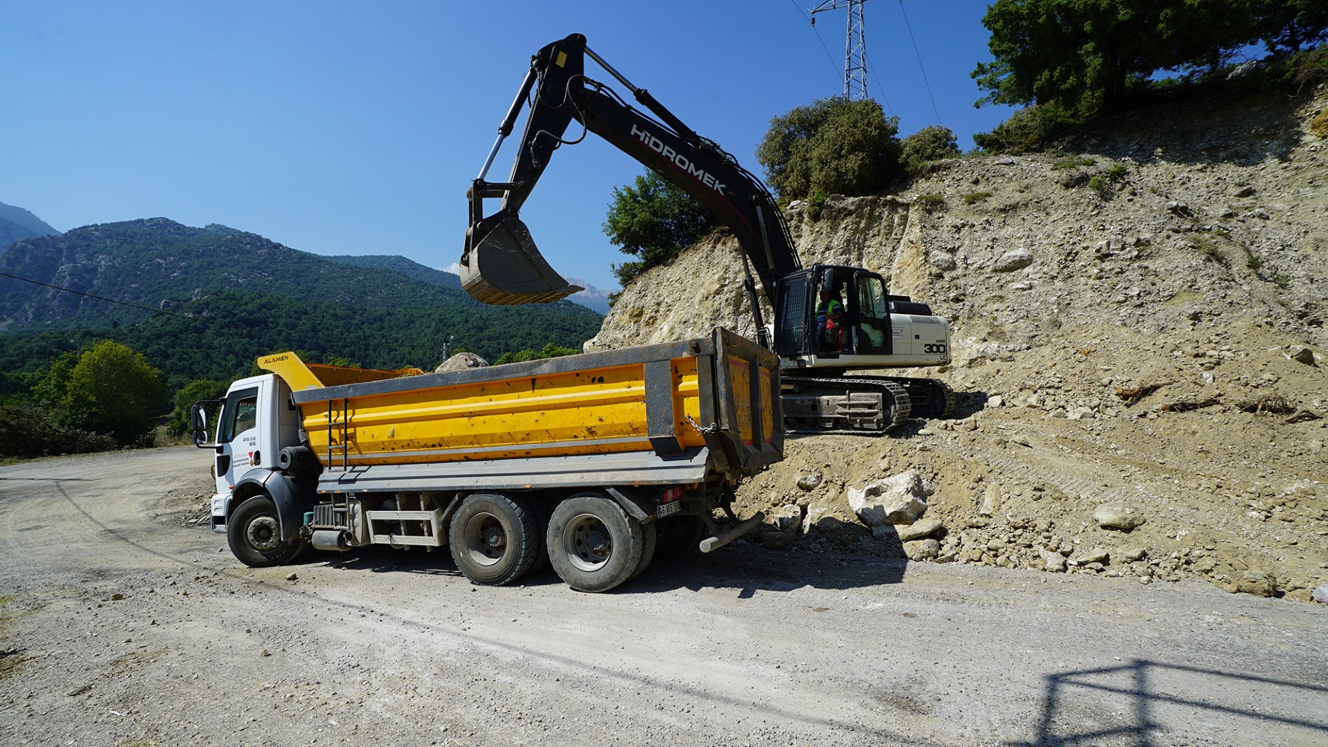 Andırın Kırsalında Modern Ulaşım Hamlesi