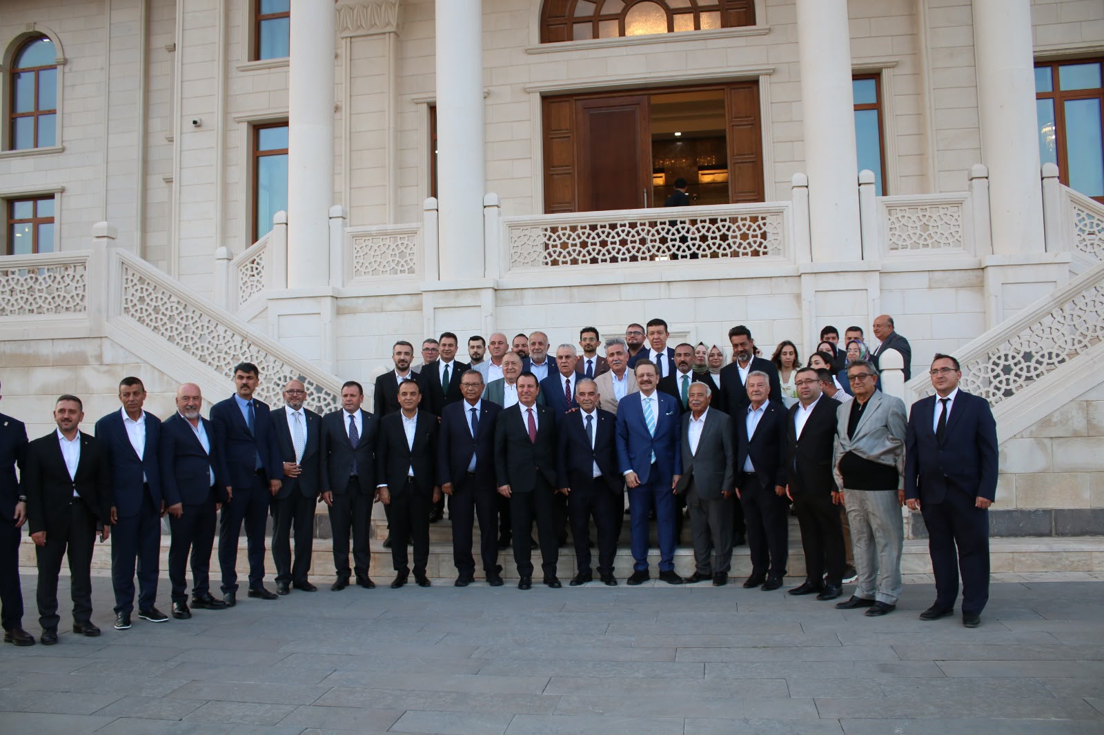 Hisarcıklıoğlu’ndan Kahramanmaraş Ticaret Borsası’na Ziyaret