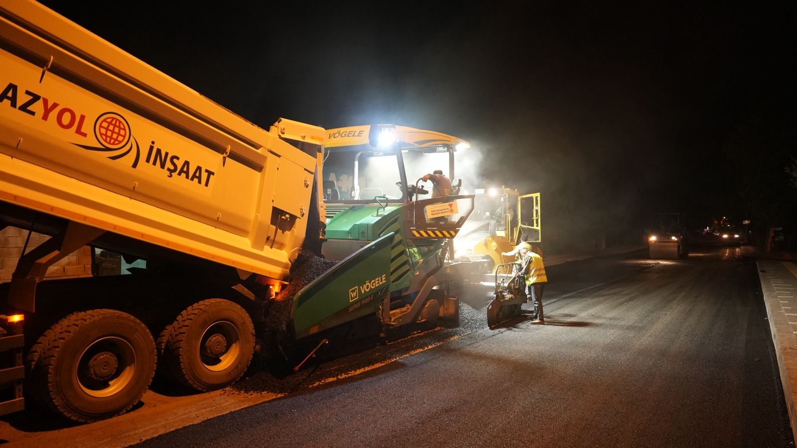 Dulkadiroğlu Hacı Murat Caddesi’nde Gece Mesaisi