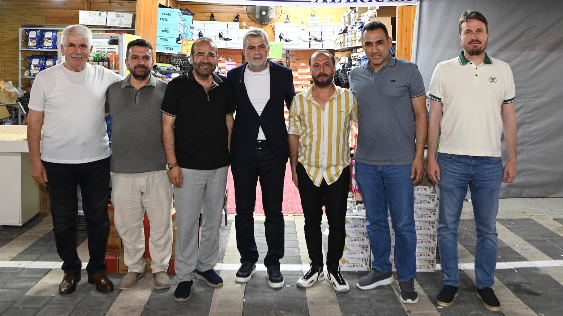 Ağustos Fuarı’nda Esnaf ve Vatandaşlarla Buluştu