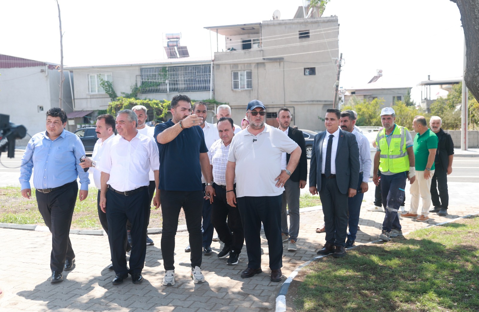BAŞKAN AKPINAR KARAZİYARET’TE PRESTİJ SOKAK PROJESİNİ İNCELEDİ