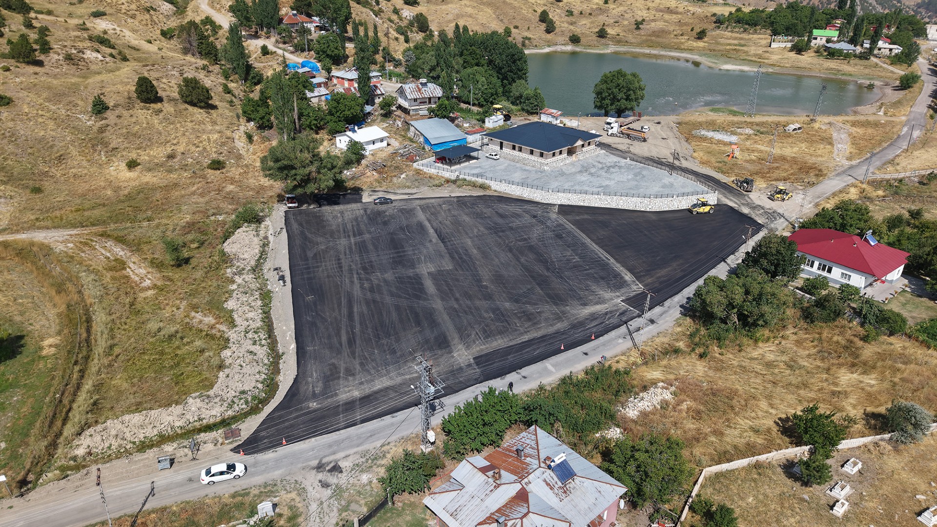 Cemevi’ne Ulaşım Sağlayan Yol Yenilendi