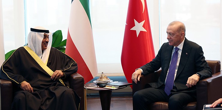 ERDOĞAN, KUVEYT VELİAHT PRENSİ ES-SABAH İLE GÖRÜŞTÜ