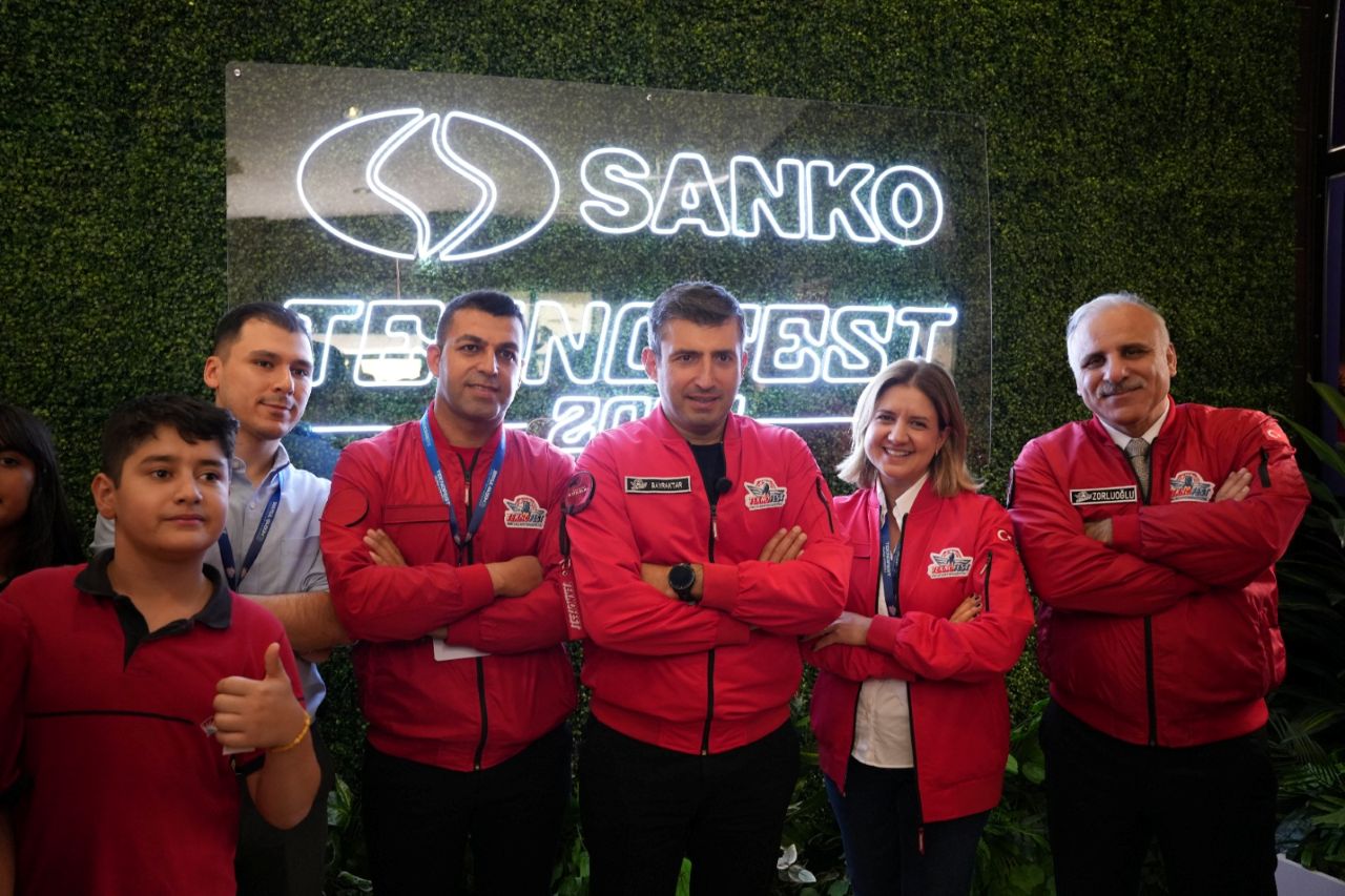 BAYRAKTAR, SANKO YÜRÜTÜCÜLÜĞÜNDEKİ TEKNOFEST YARIŞMASINI ZİYARET ETTİ