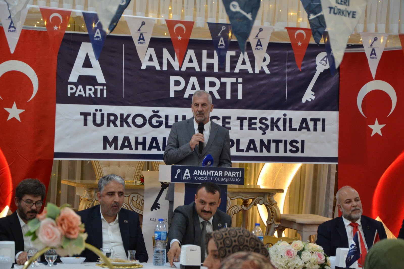 KAYIRAN: “KAHRAMANMARAŞ’IN 8 MİLLETVEKİLİNİ KAMUOYUNA ŞİKÂYET EDİYORUM”