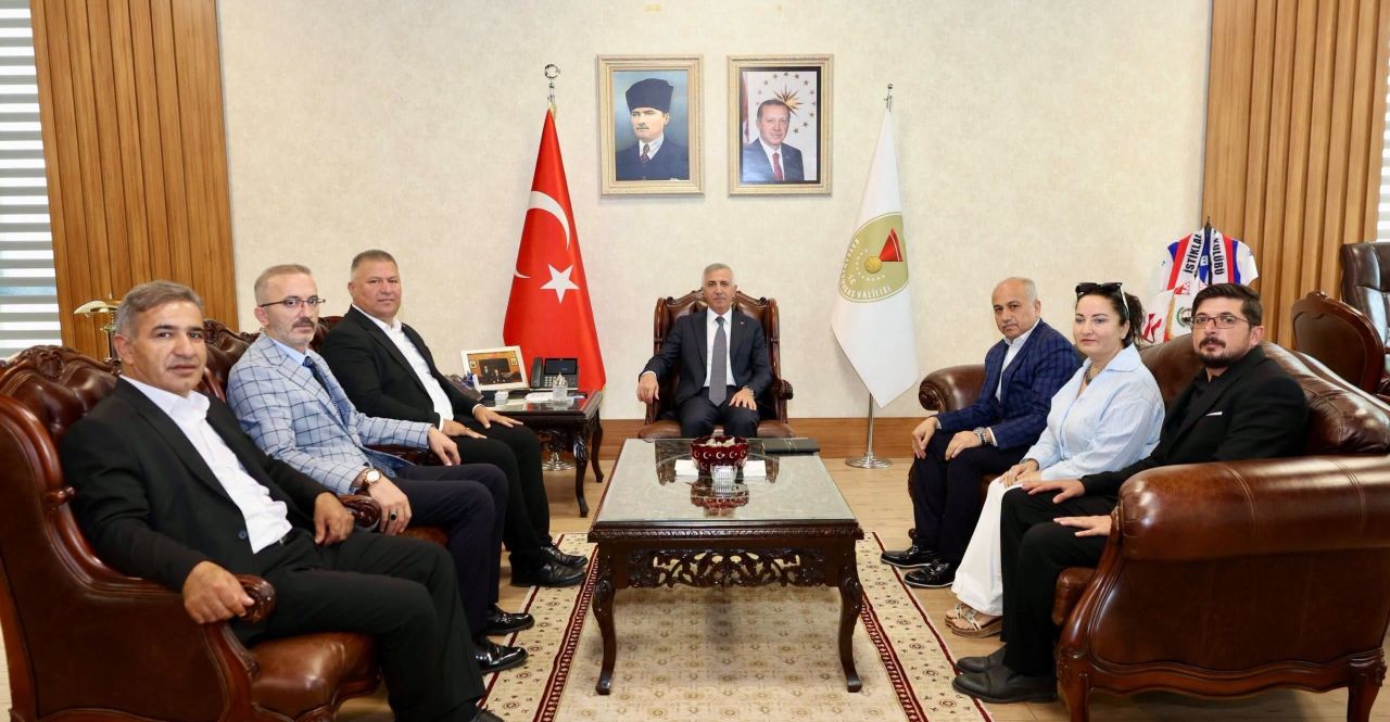 MUHTARLAR SENDİKASINDAN VALİ ÜNLÜER’E ZİYARET