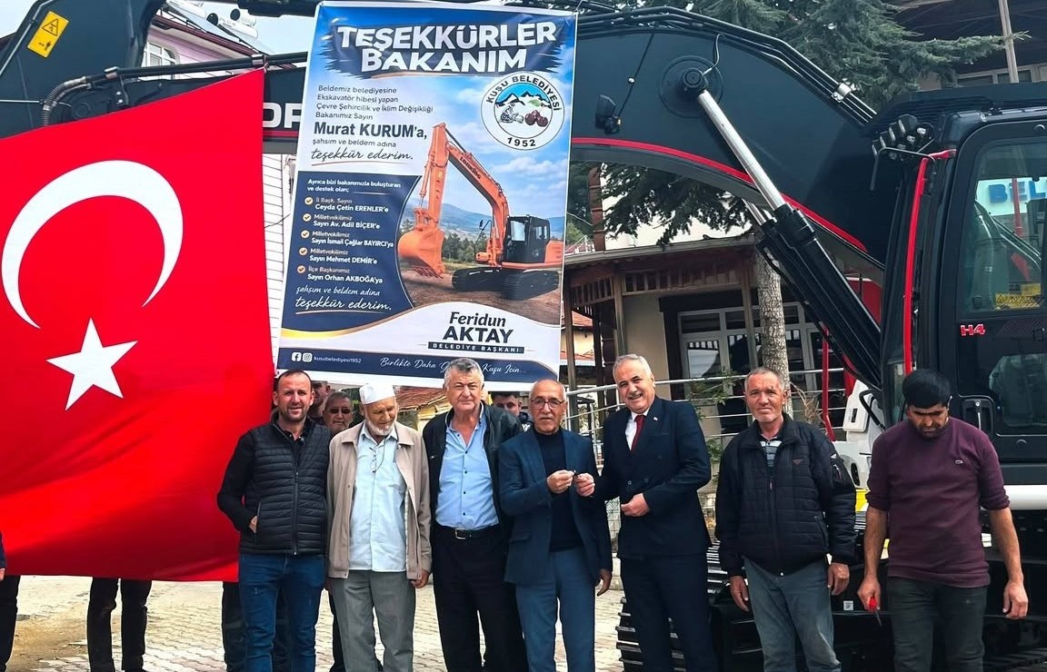 SİMAV KUŞU BELEDİYESİ’NDE EKSKAVATÖR SEVİNCİ