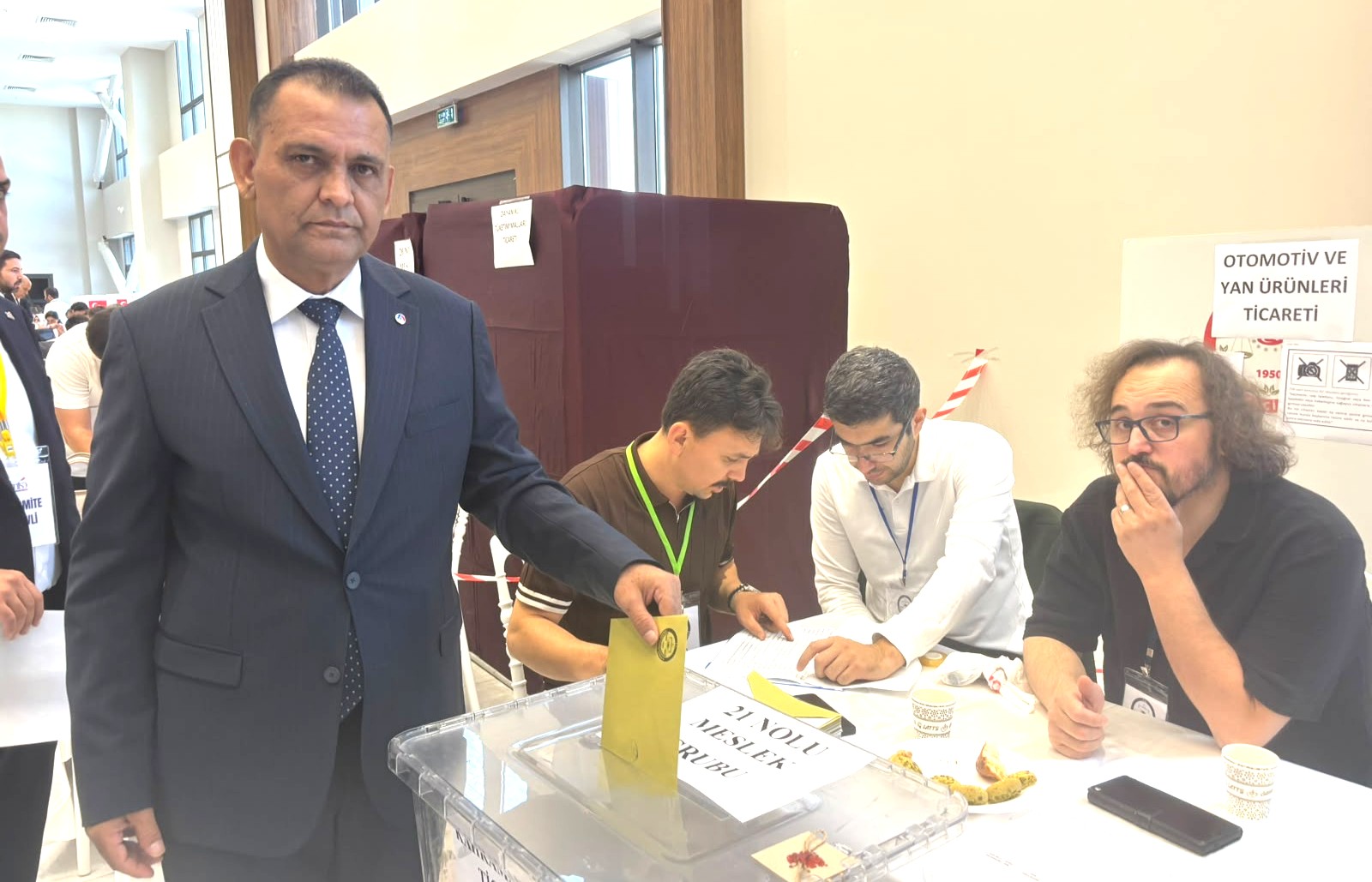 SADİ KIR KMTSO SEÇİMLERİNDE OYUNU KULLANDI