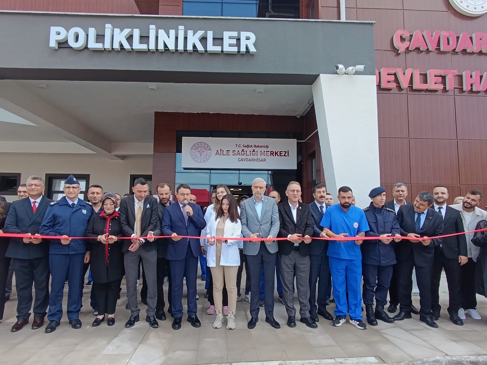 ÇAVDARHİSAR İLÇE DEVLET HASTANESİ TÖRENLE HİZMETE GİRDİ