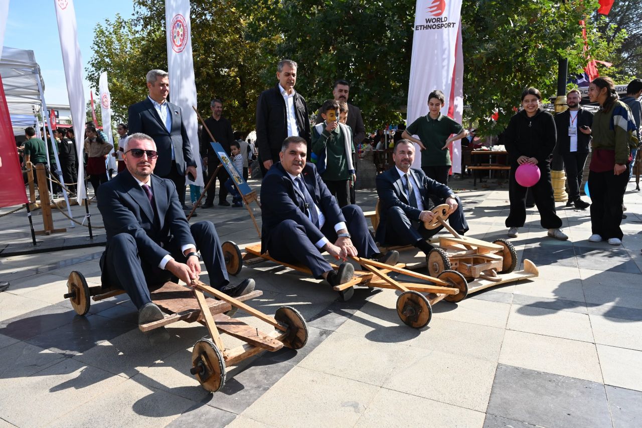TARİHİ OYUNCAKLAR BUGÜN BÜYÜKLERİN!