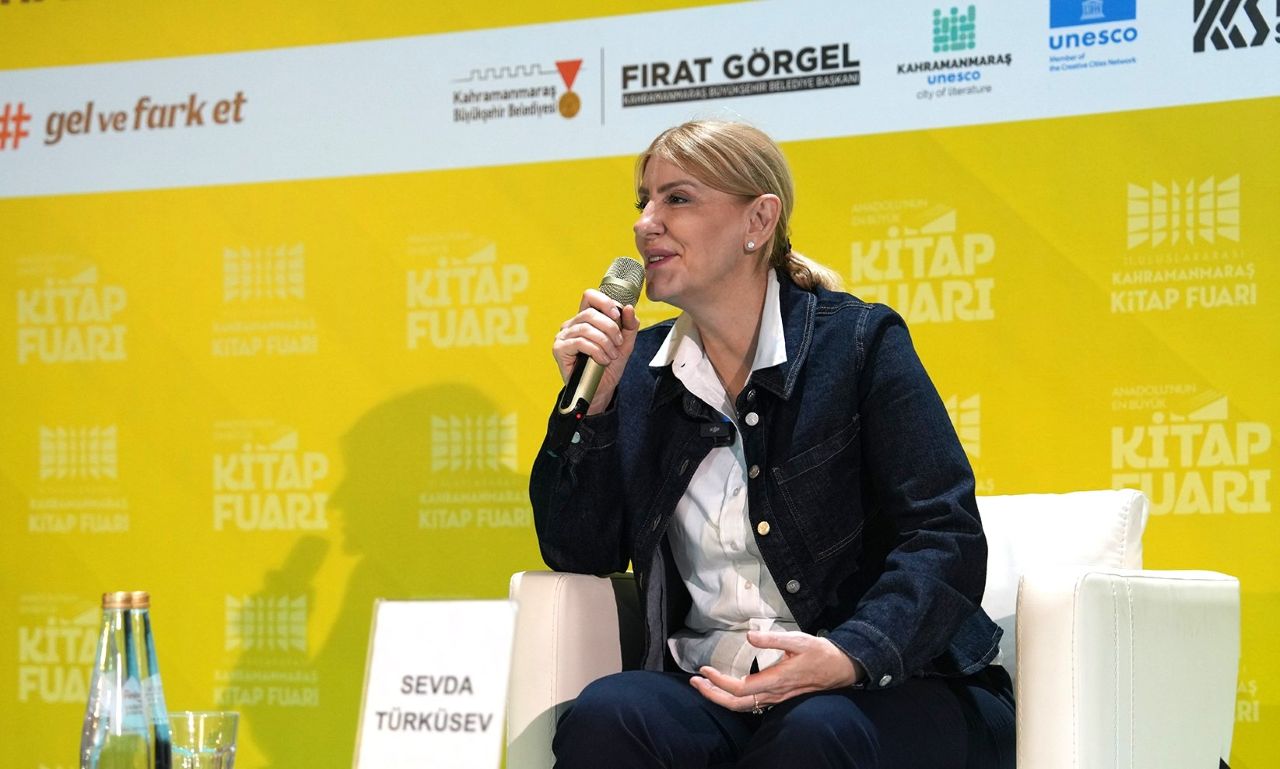 SEVDA TÜRKÜSEV’DEN MODA ADI ALTINDAKİ DEĞER EROZYONUNA SERT MESAJLAR!