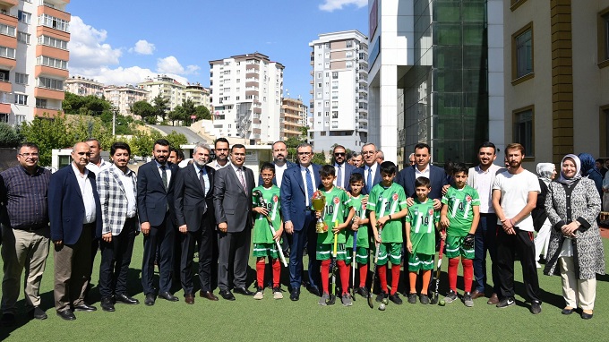 BAŞKAN HAYRETTİN GÜNGÖR;“GENÇLERİMİZ İÇİN PROJELER ÜRETMEYE DEVAM EDECEĞİZ”