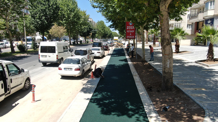 Binevler Caddesi Yenileme Projesi’nde Üstyapıya Geçildi