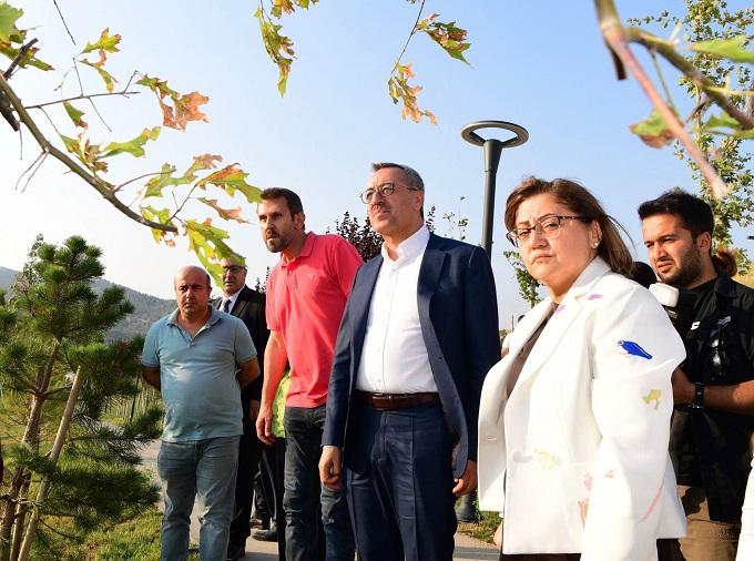 BAŞKAN HAYRETTİN GÜNGÖR; “ŞEHİRLERİMİZİ VE BÖLGEMİZİ KALKINDIRMAYA DEVAM EDECEĞİZ”