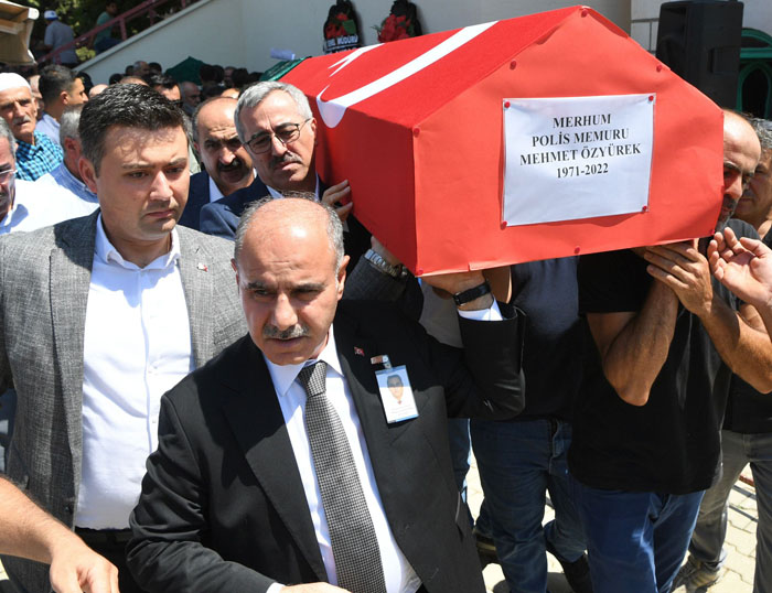 Başkan Güngör, Polis Mehmet Özyürek’in Cenaze Törenine Katıldı