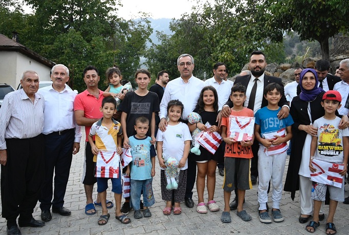 BAŞKAN GÜNGÖR, ANDIRIN KIRSALINDA VATANDAŞLARLA BULUŞTU