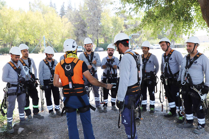 AKEDAŞ 600 Bin Aboneye Hizmet Veriyor