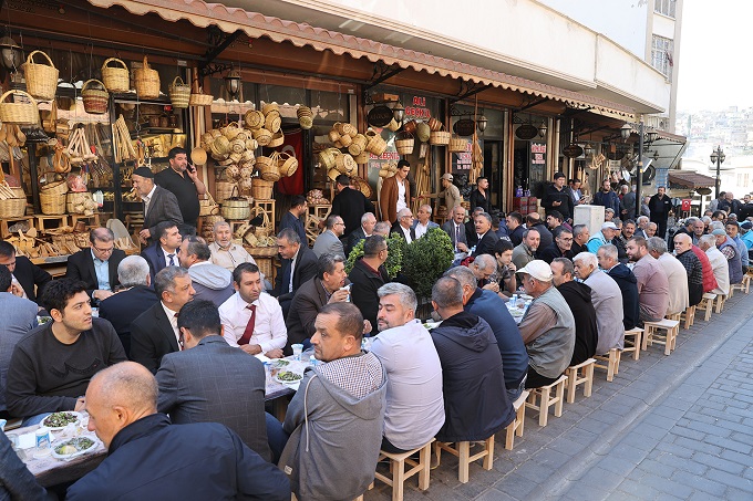 TARİHİ ÇARŞI VE SOKAKLARIMIZ GÜN YÜZÜNE ÇIKIYOR