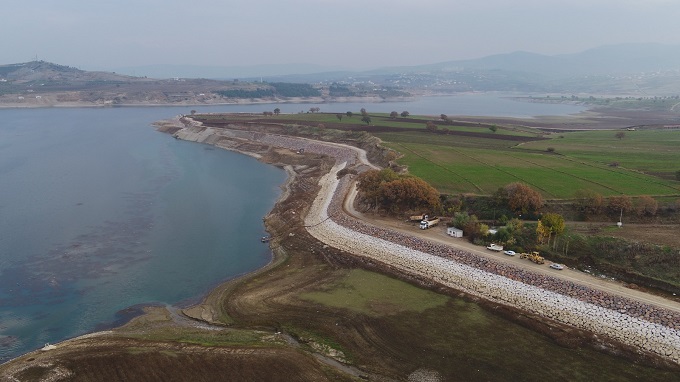 BAŞKAN MAHÇİÇEK: KIYI PROJEMİZİN 5 KİLOMETRELİK KAYA TAHKİMATINDA SONA GELDİK