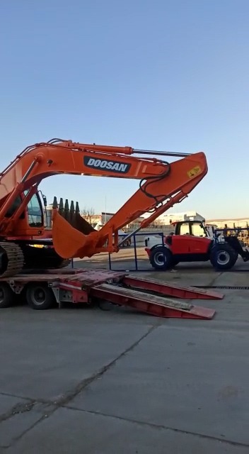 DOOSAN İŞ MAKİNALARI İLE