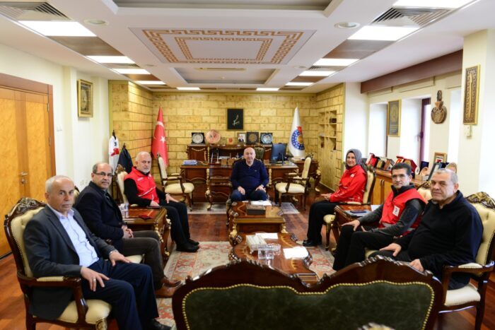 Kızılay Başkanı Kerem Kınık, KSÜ Rektörü Prof. Dr. Alptekin Yasım'ı Ziyaret Etti