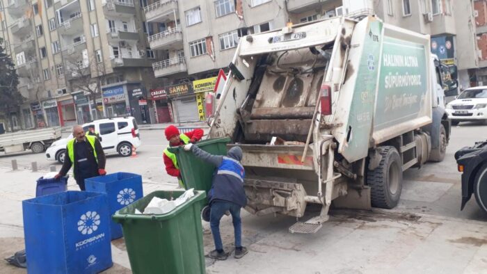 982 Noktada Temizlik Çalışmalarını Sürdürüyor