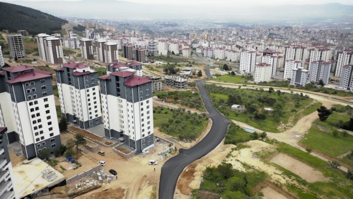 Ahır Dağı Caddesi’nin Asfaltı Tamam