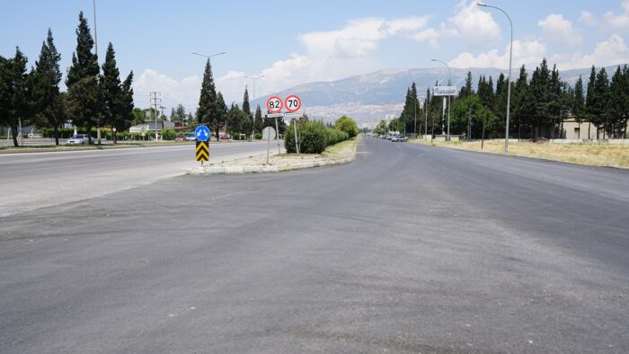 Servis Yolu Asfaltlandı