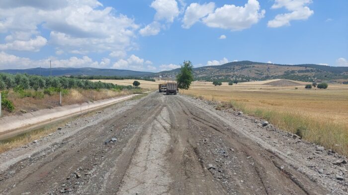 Çokyaşar Mahallesine Yol Yapılıyor