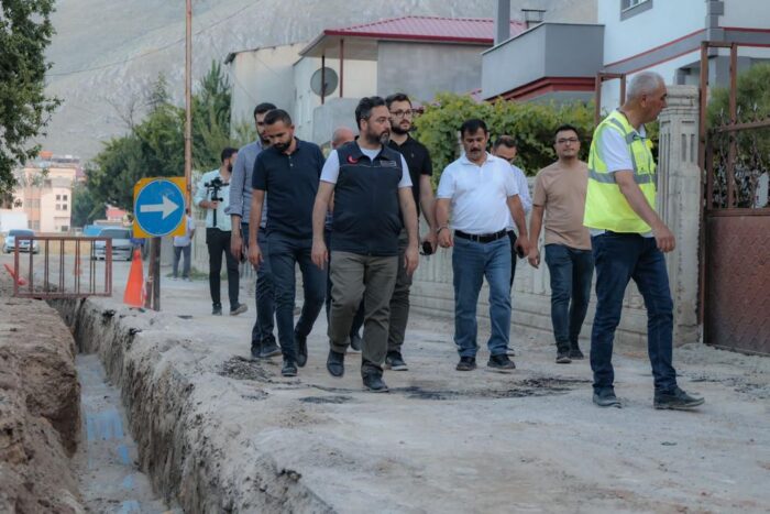 Gürbüz’den Esentepe, Tepebaşı ve Bahçelievler’de asfalt açıklaması