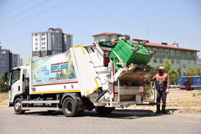 Onikişubat Belediyesi’nden her noktada hummalı temizlik çalışması