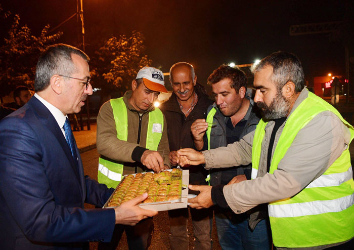 “Çalışana Baklava Var “