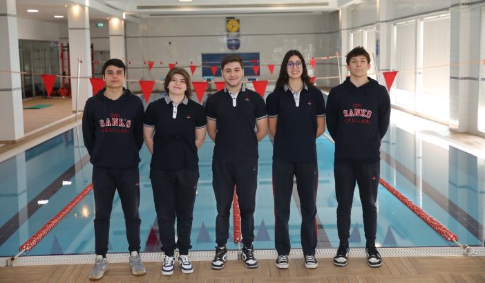Yüzme Milli Takımı İle 5 Öğrenci Türkiye’yi Temsil Edecek