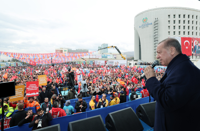 Cumhurbaşkanı Erdoğan , Malatya ve Elazığ da halka hitap etti.