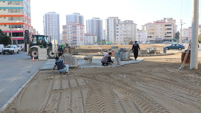 YUNUS EMRE MAHALLESİ’NDE  KAVŞAK DÜZENLEMESİ YAPILIYOR